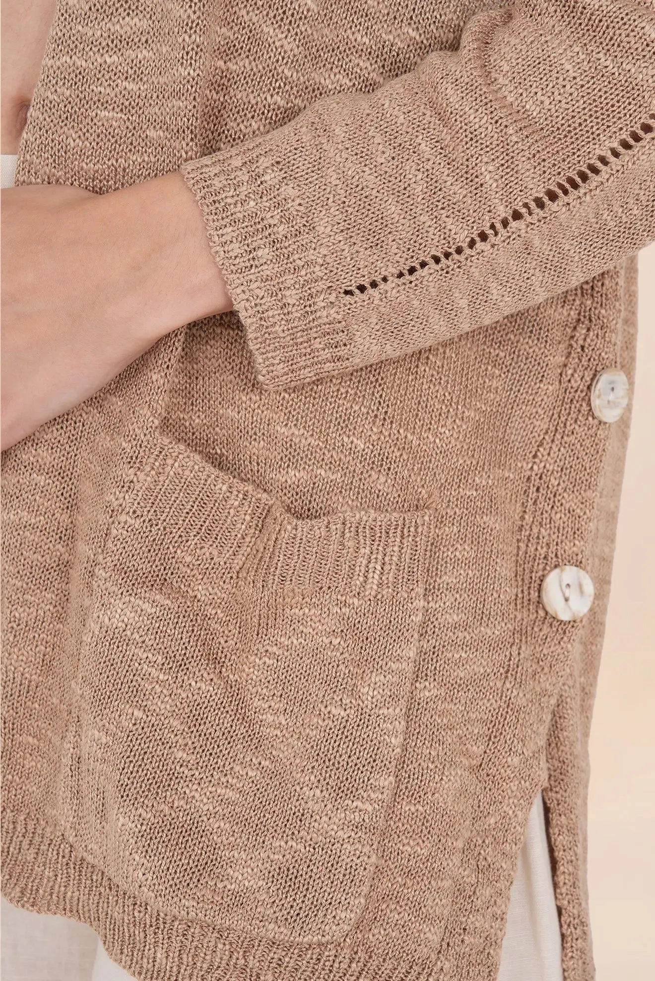 CARDIGAN CON BOLSILLOS PERLA TAUPE