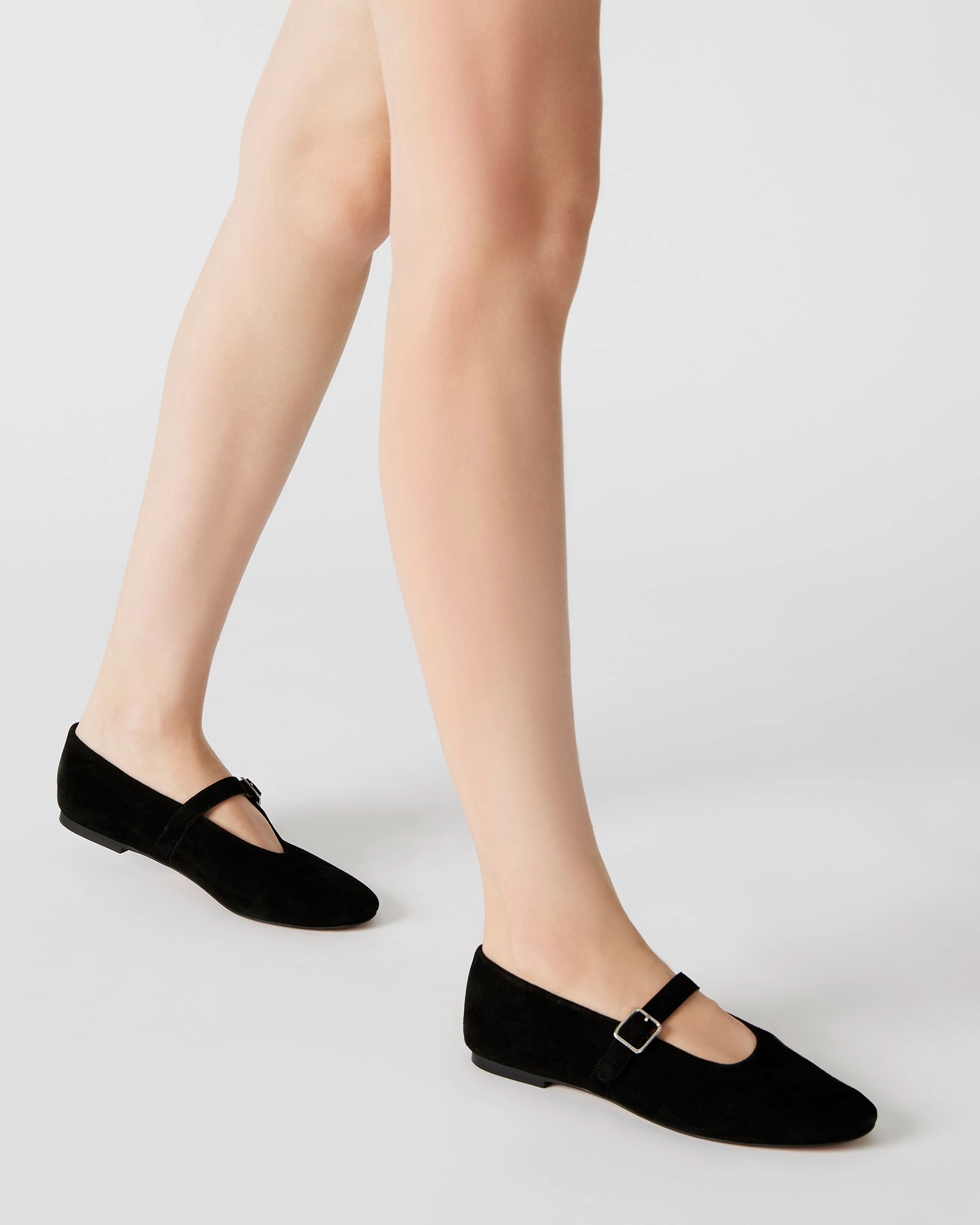 DREAMING BLACK SUEDE