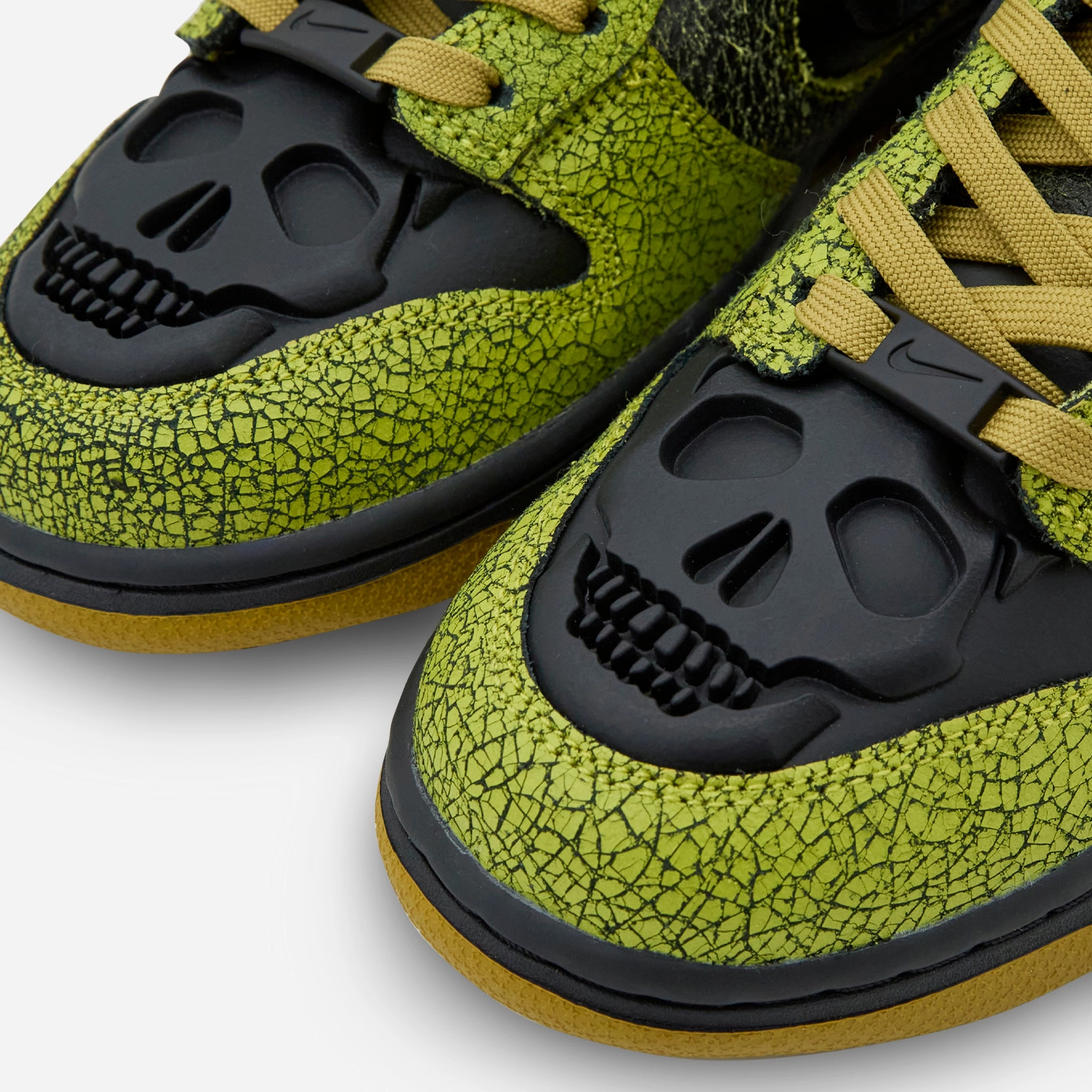 Dunk Low Retro 'Halloween' Bright Cactus | Black | Green Curry