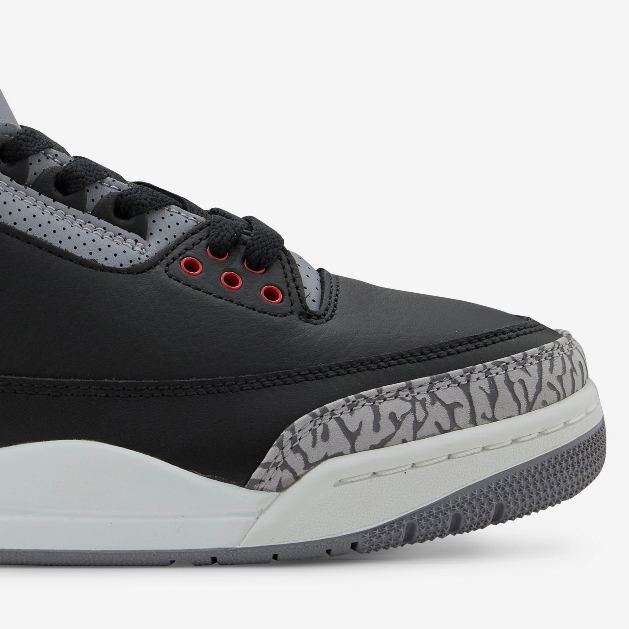 Grade School Air Jordan 3 Retro Black | Fire Red | Cement Grey | Summit White