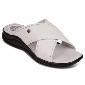 Healers White Casual Slipper For Men 2013-121 By Liberty