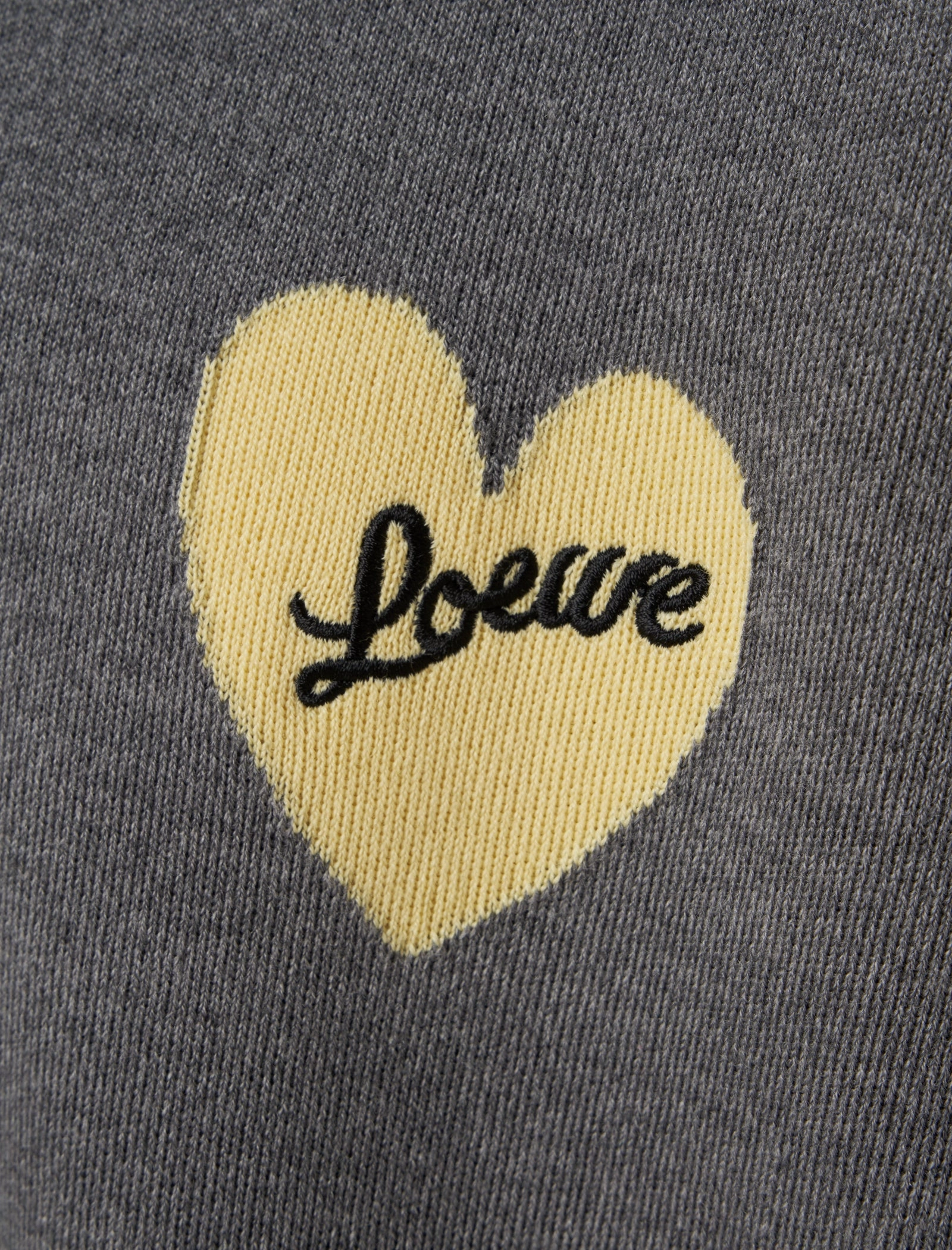 HEART SWEATER