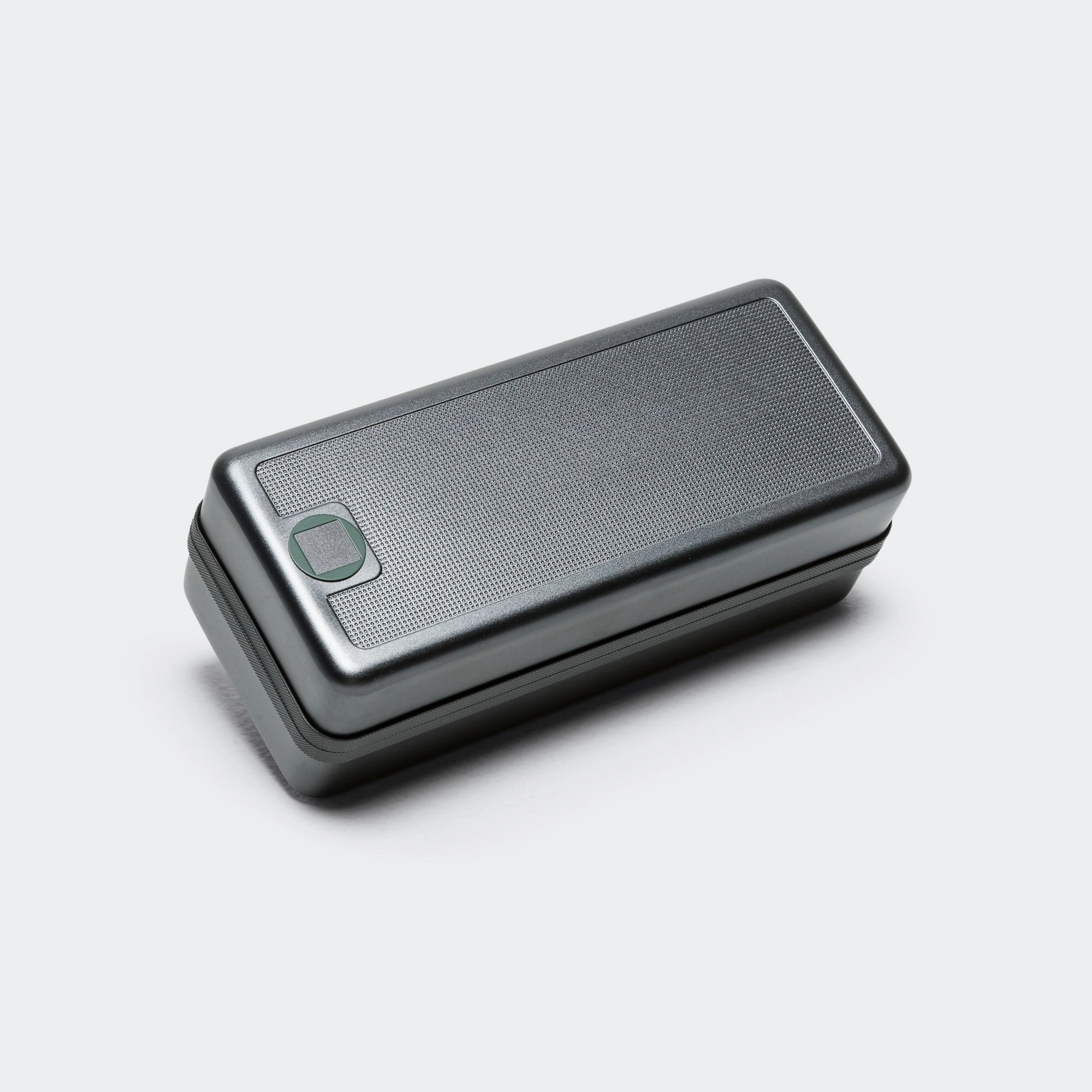 Hera - Brushed White Gold/Brushed Black Palladium