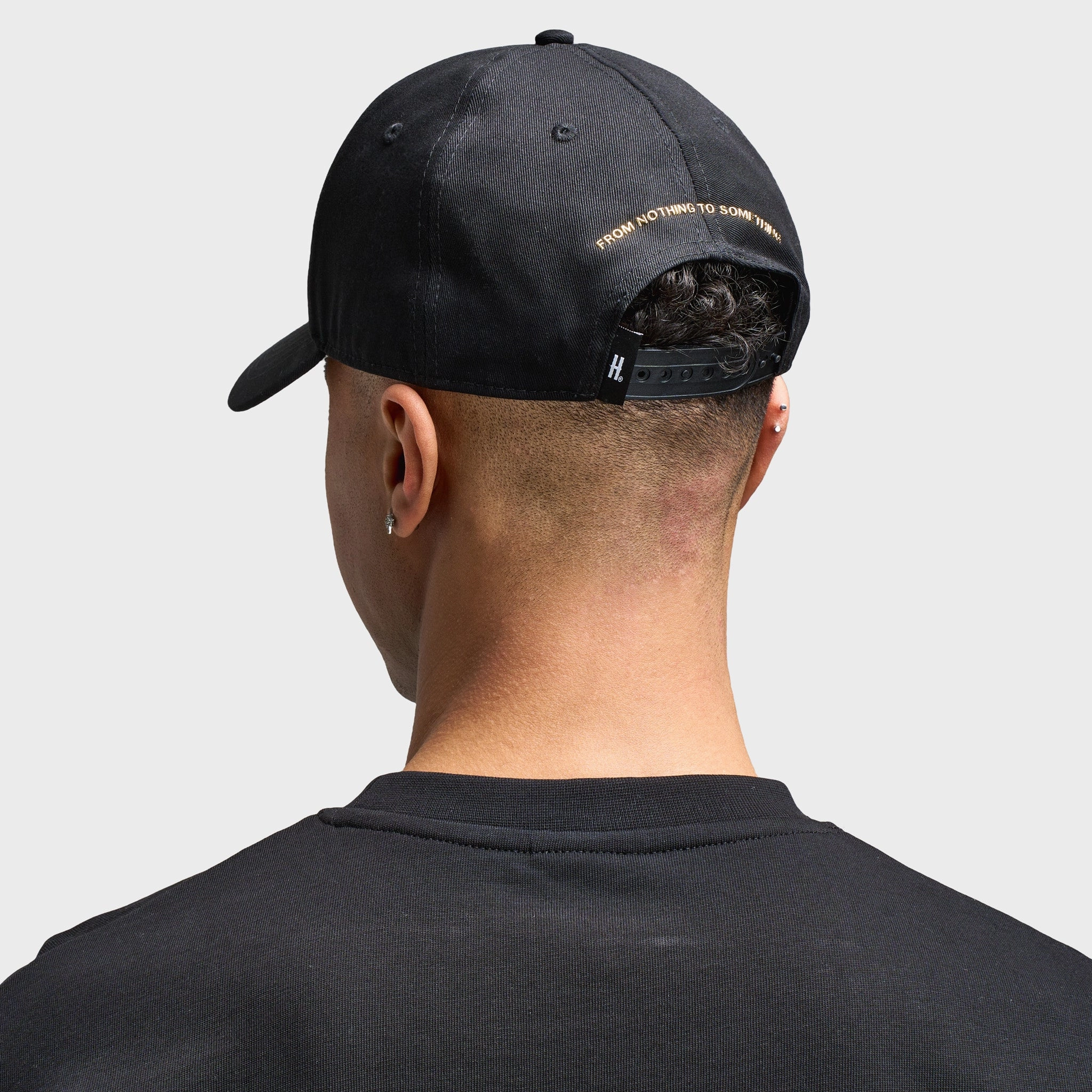 Hoodrich Icarus 6 Panel Cap Black / Gold