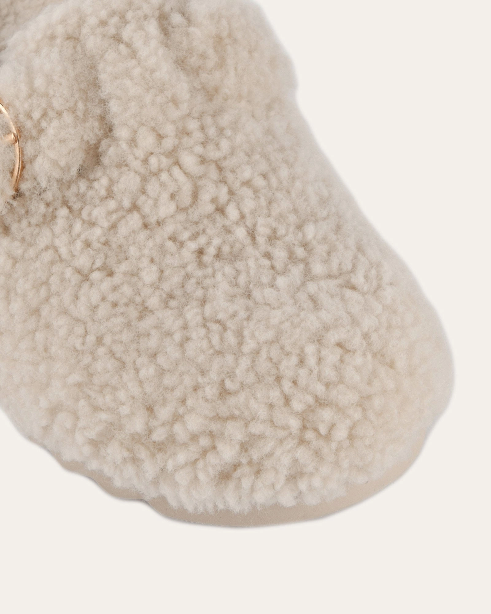JUNIE CASUAL FLATS CREAM SHEARLING