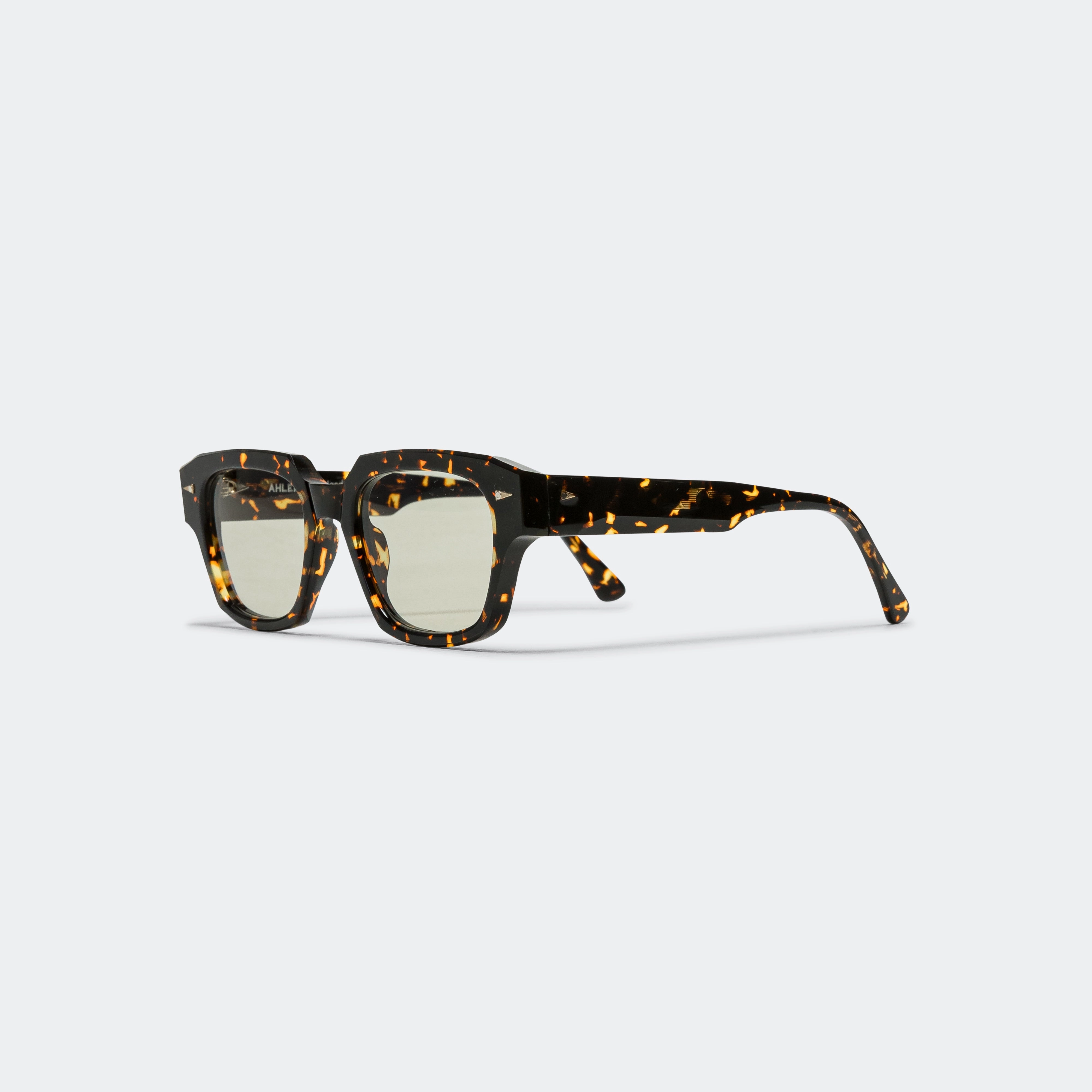 Rivoli Sun 51 - Yellow Turtle/Green Light