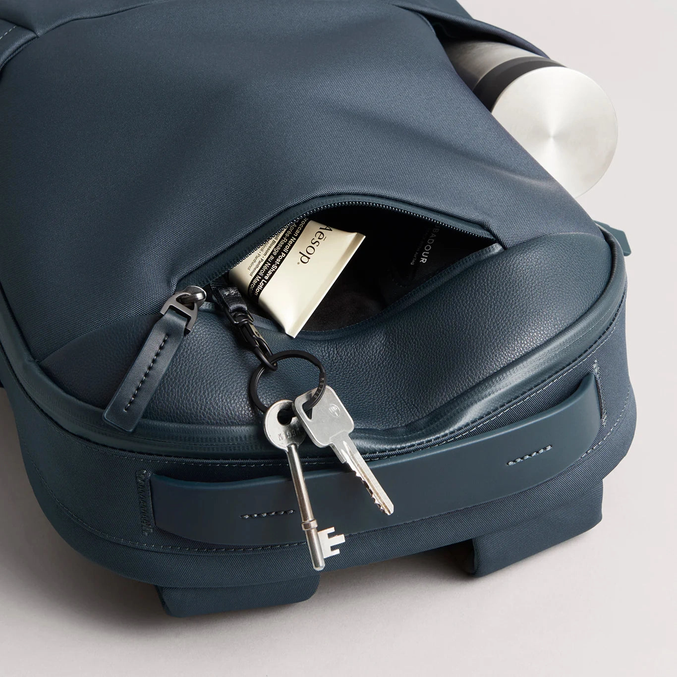 Troubadour Apex Compact Backpack 3.0